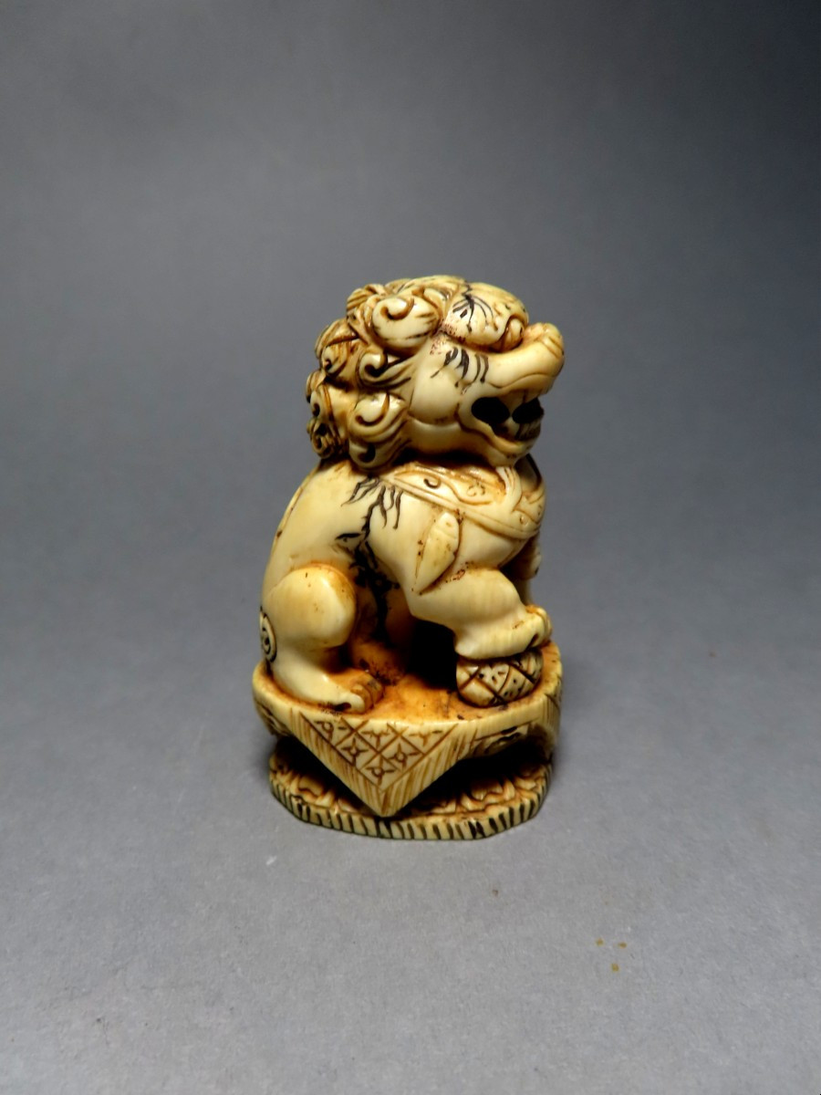Ivory Okimono. Two Fô Dogs. China 1920-30.-photo-5