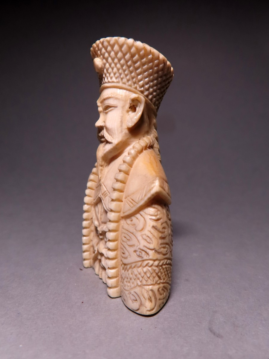 Deux tabatières en ivoire.  L'empereur et l'impératrice. Chine 1920-30.-photo-4