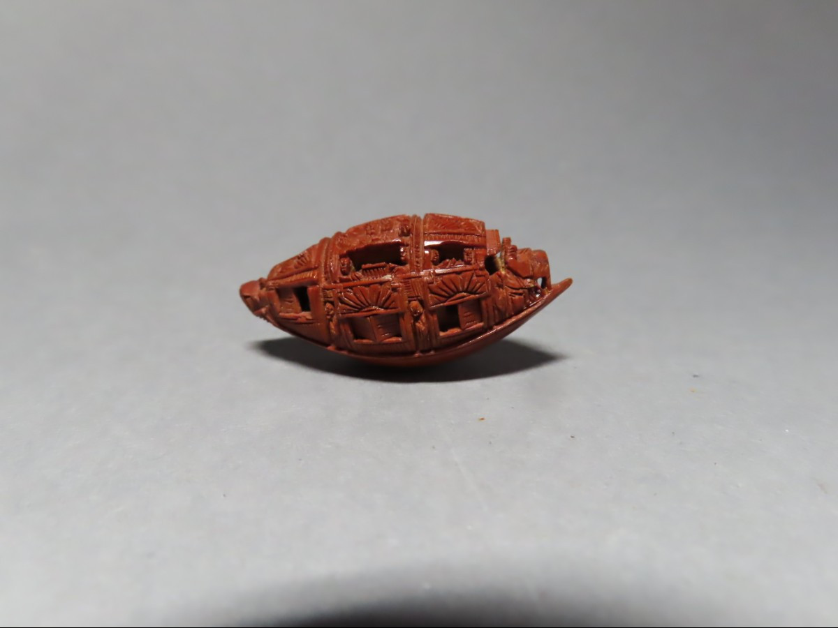 Wooden Netsuke. Boat. Japan, Meiji Period (1868-1912)-photo-2