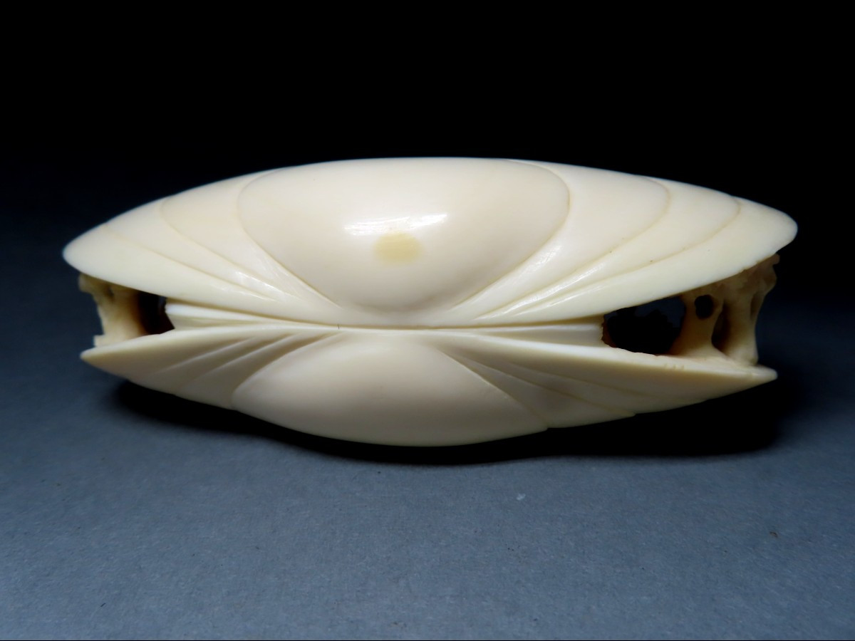 Ivory Statuette. Shell With Archers. China 1920-30.-photo-4