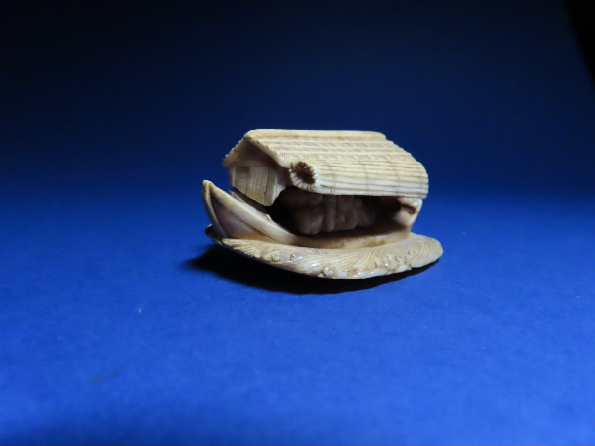 Ivory Netsuke. Sleeping Boat. Signed Masaharu, Tokyo School, Meiji Period, Japan (1868-1912)-photo-2