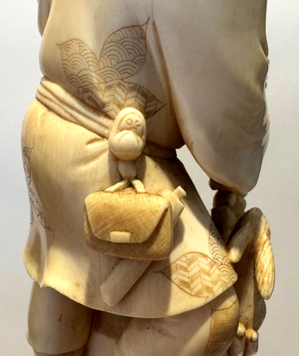 Ivory Okimono. The Winegrower And The Woodcutter. Japan, Meiji Period (1868-1912)-photo-4