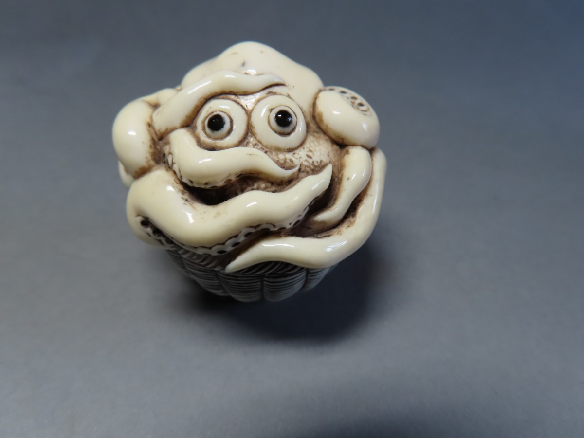 Ivory Netsuke. Octopus In A Basket. Japan, Meiji Period (1868-1912)