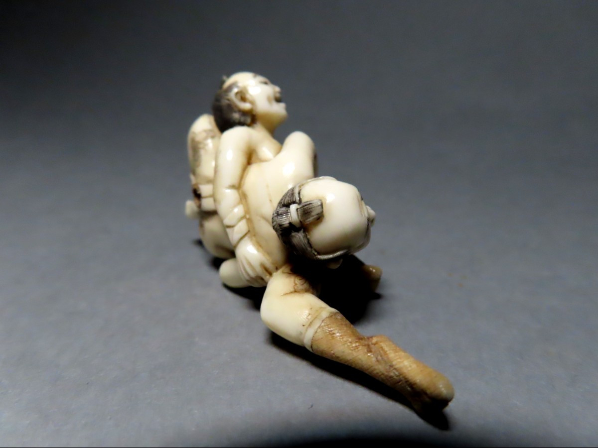Erotic Ivory Netsuke. Curiosa. Japan, Taisho Period (1912-1928).-photo-4