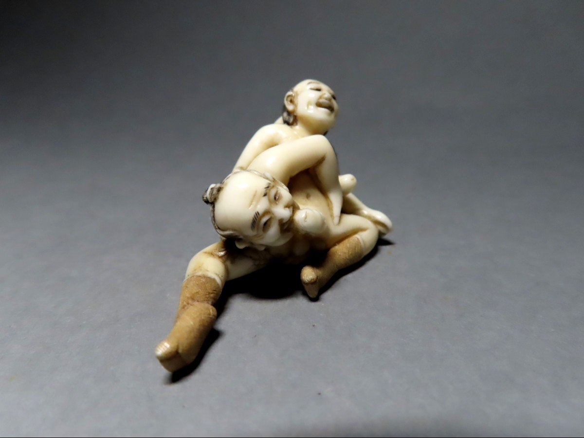 Erotic Ivory Netsuke. Curiosa. Japan, Taisho Period (1912-1928).-photo-1