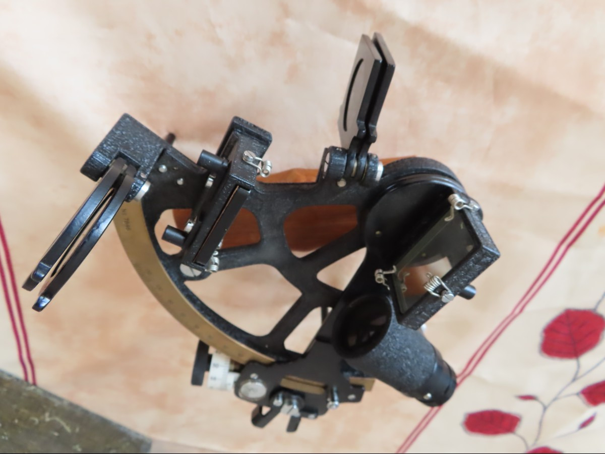 Sextant contemporain dans sa boîte d'origine.-photo-3