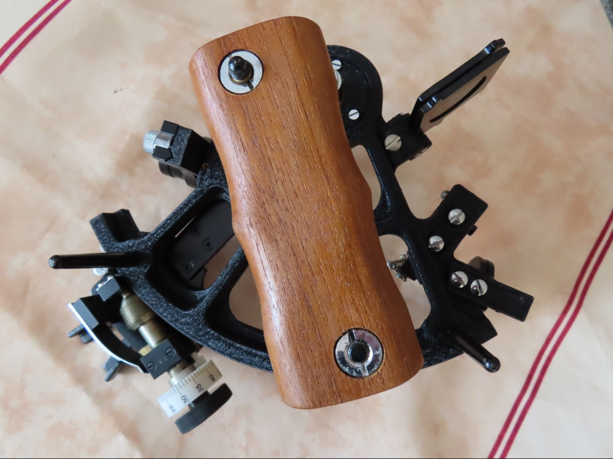 Sextant contemporain dans sa boîte d'origine.-photo-4