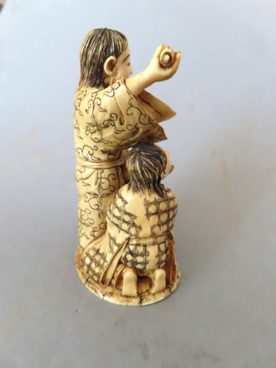 Okimono aux Lettrés. Japon époque Meiji (1868-1912 )-photo-1