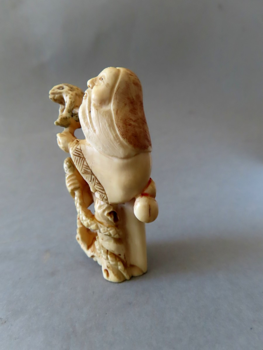 Ivory Netsuke. The Frog And The Snake. Japan Taisho Period (1912-1928 )-photo-2