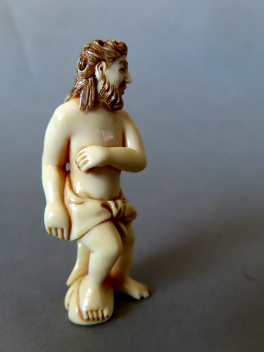 Mammoth Ivory Netsuke. Astonishing Character. Japan Taisho Period (1912-1928 )-photo-1