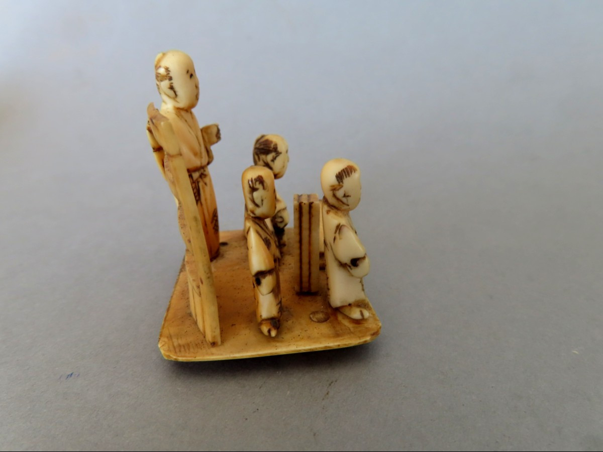 Okimono In Ivory. Group Of Craftsmen. Japan Meiji Period (1868-1912 )-photo-1