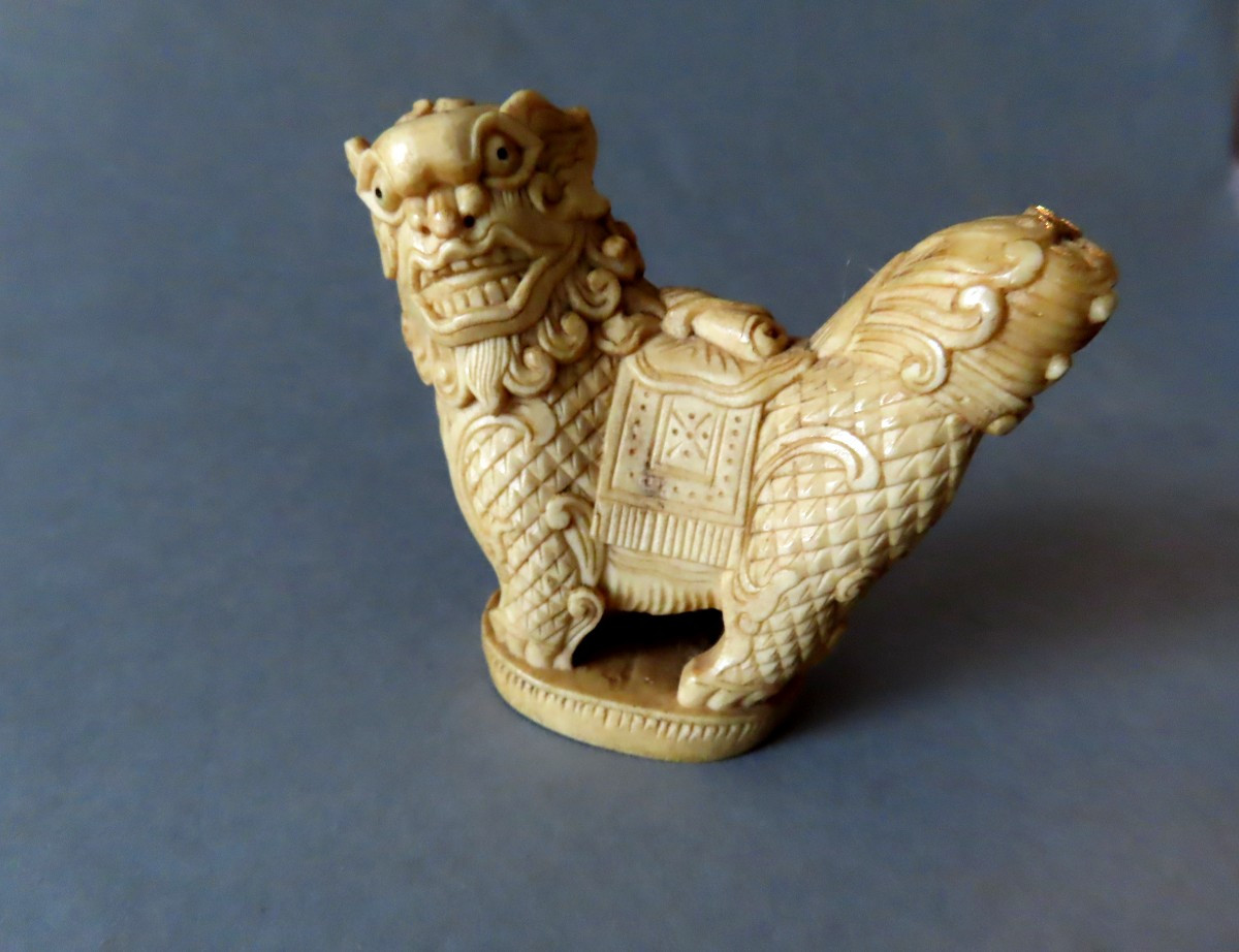 Ivory Seal With Fö Dog. China 1920-1930.