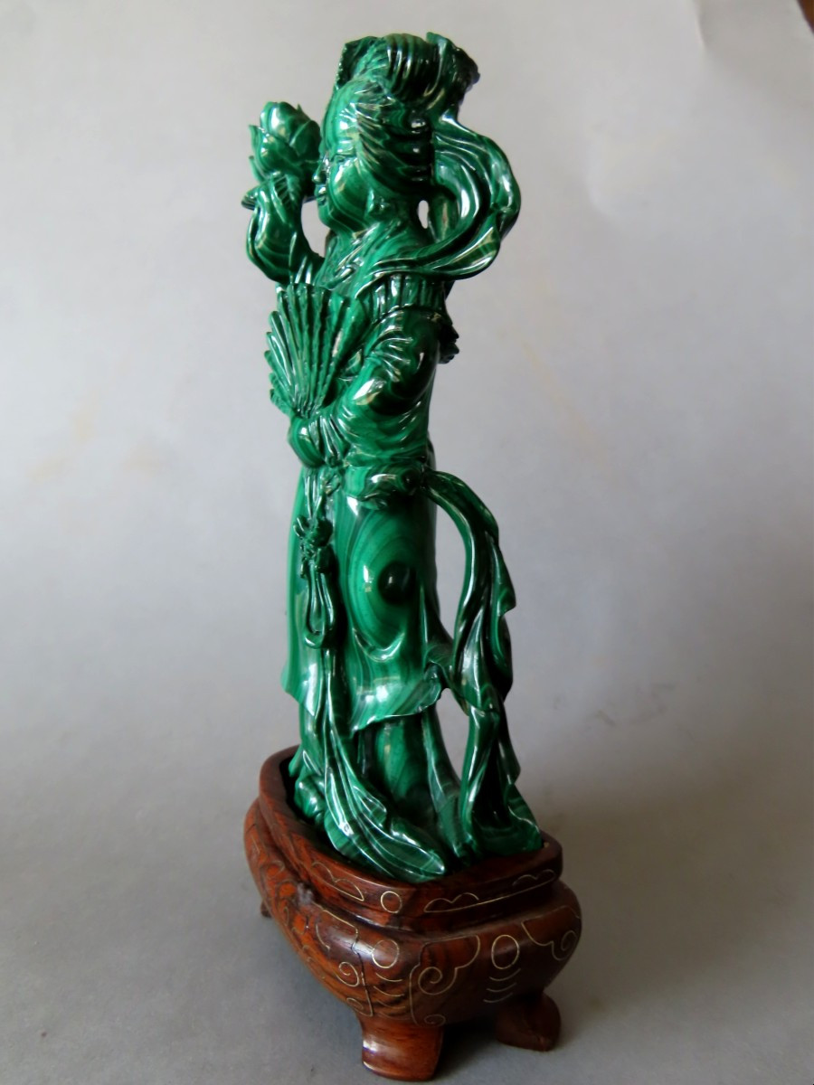 Gwan-Yin à l'éventail. Malachite. Chine 1920-30.-photo-2
