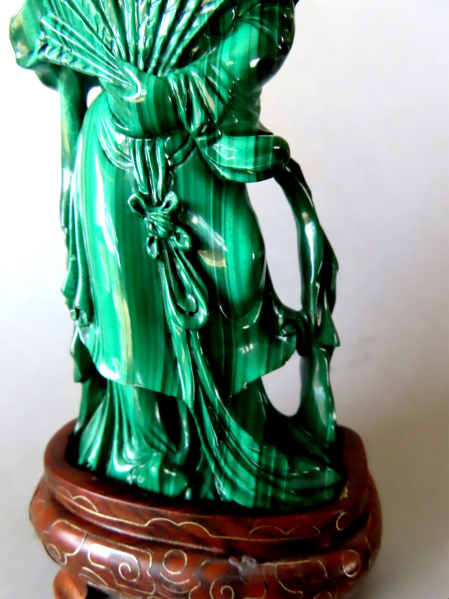 Gwan-Yin à l'éventail. Malachite. Chine 1920-30.-photo-2