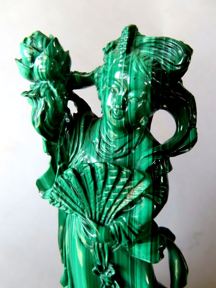 Gwan-Yin à l'éventail. Malachite. Chine 1920-30.-photo-3