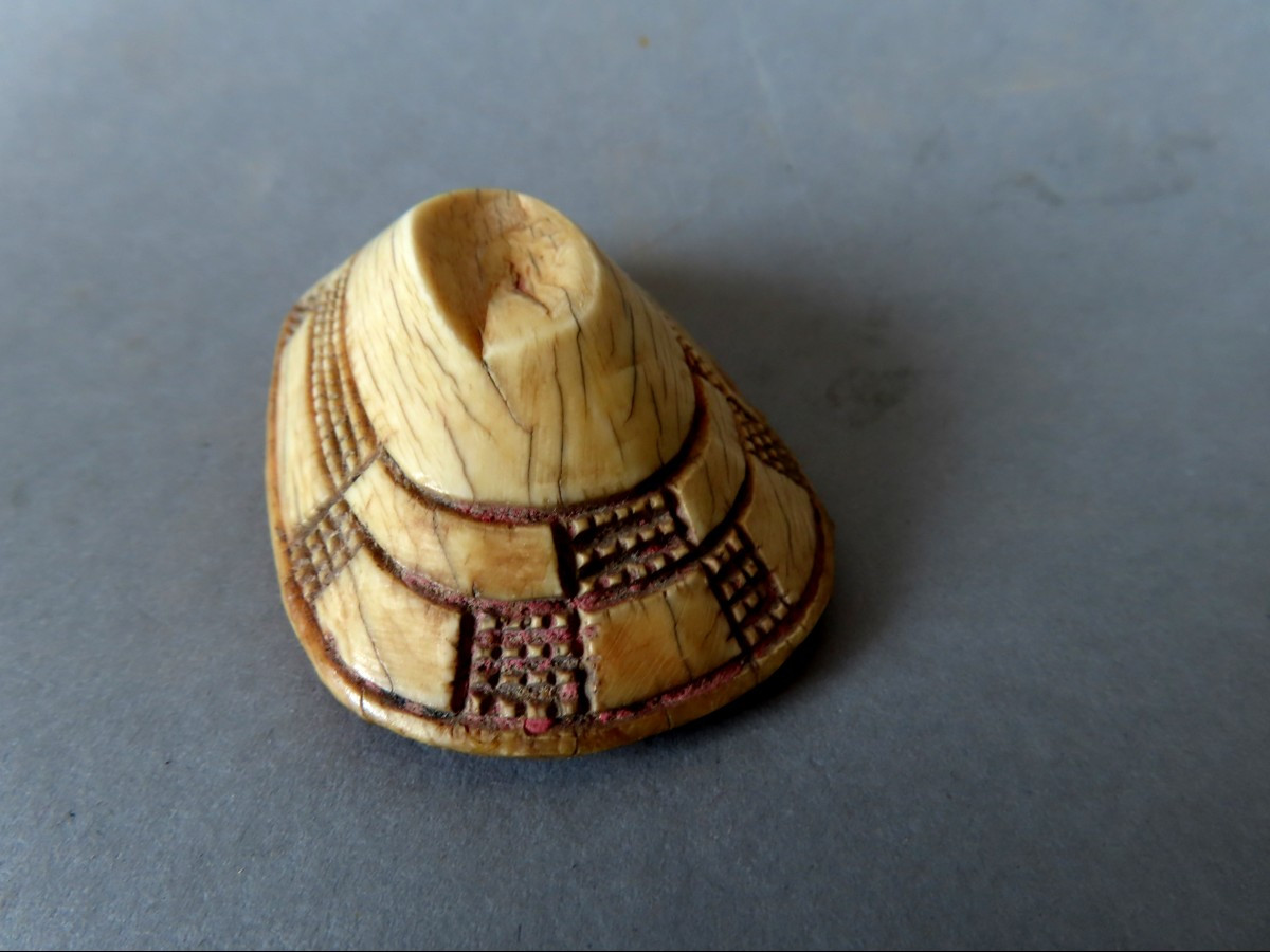 African Ceremonial Button. Early 20th Century-photo-4