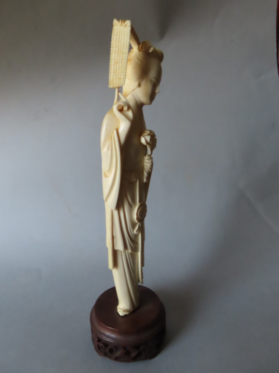 Ivory Okimono. Elegant. China, 1930s–1940s-photo-1