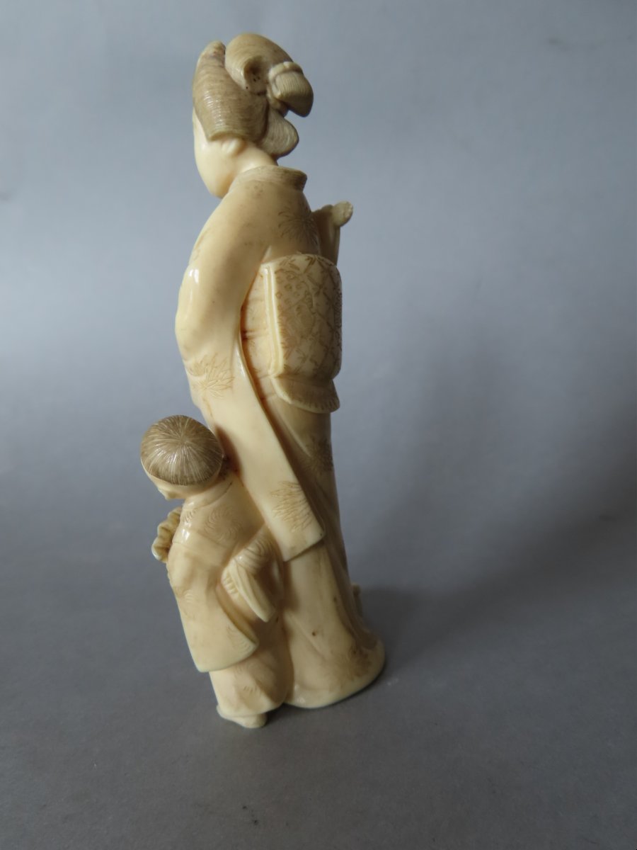 Ivory Okimono.  A Mother And Her Two Children. Meiji Period, Japan (1868–1912)-photo-3