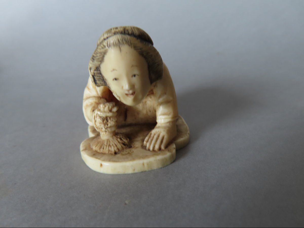 Okimono Made Of Marine Ivory. The Corvéz. Japan, Early Meiji Period (1868–1912)-photo-2