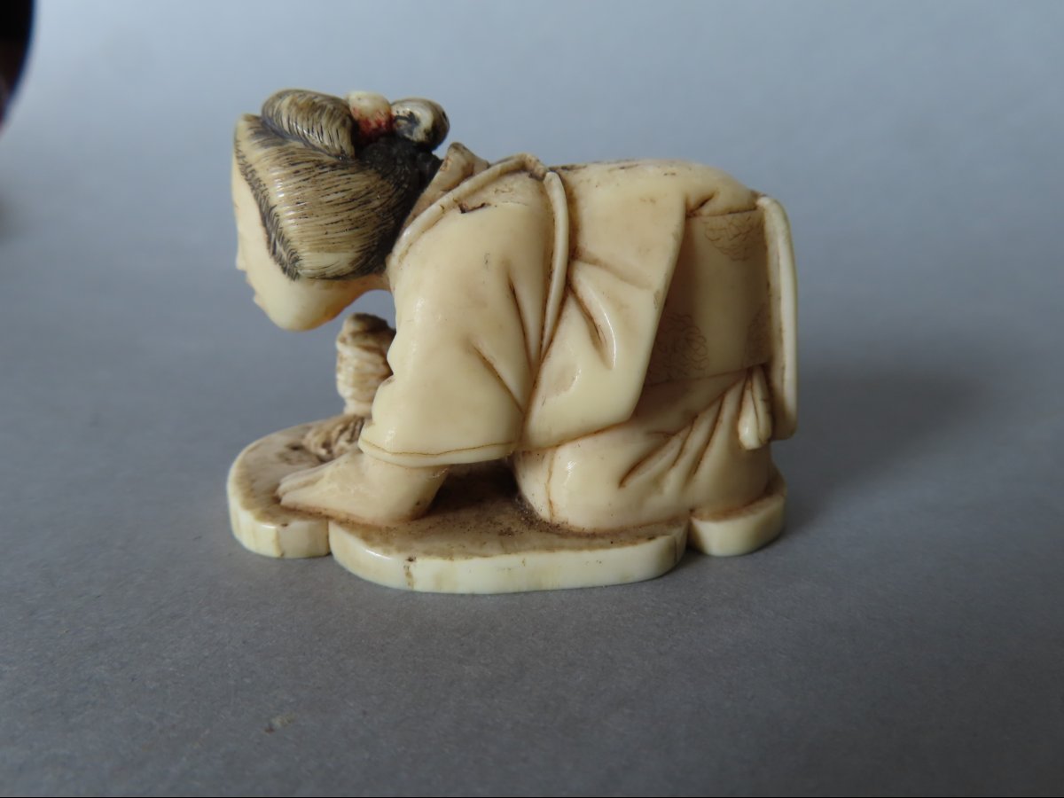 Okimono Made Of Marine Ivory. The Corvéz. Japan, Early Meiji Period (1868–1912)-photo-3