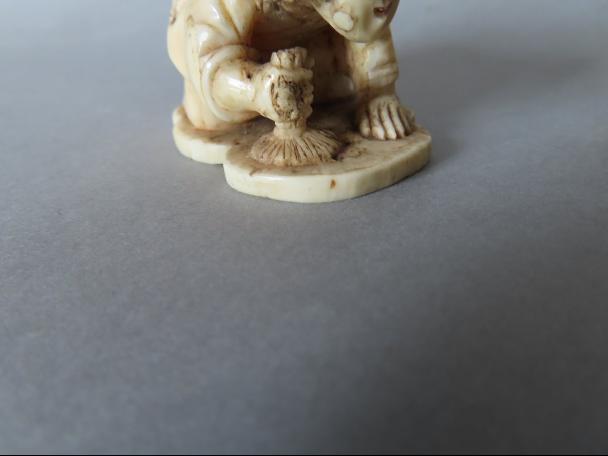 Okimono Made Of Marine Ivory. The Corvéz. Japan, Early Meiji Period (1868–1912)-photo-3