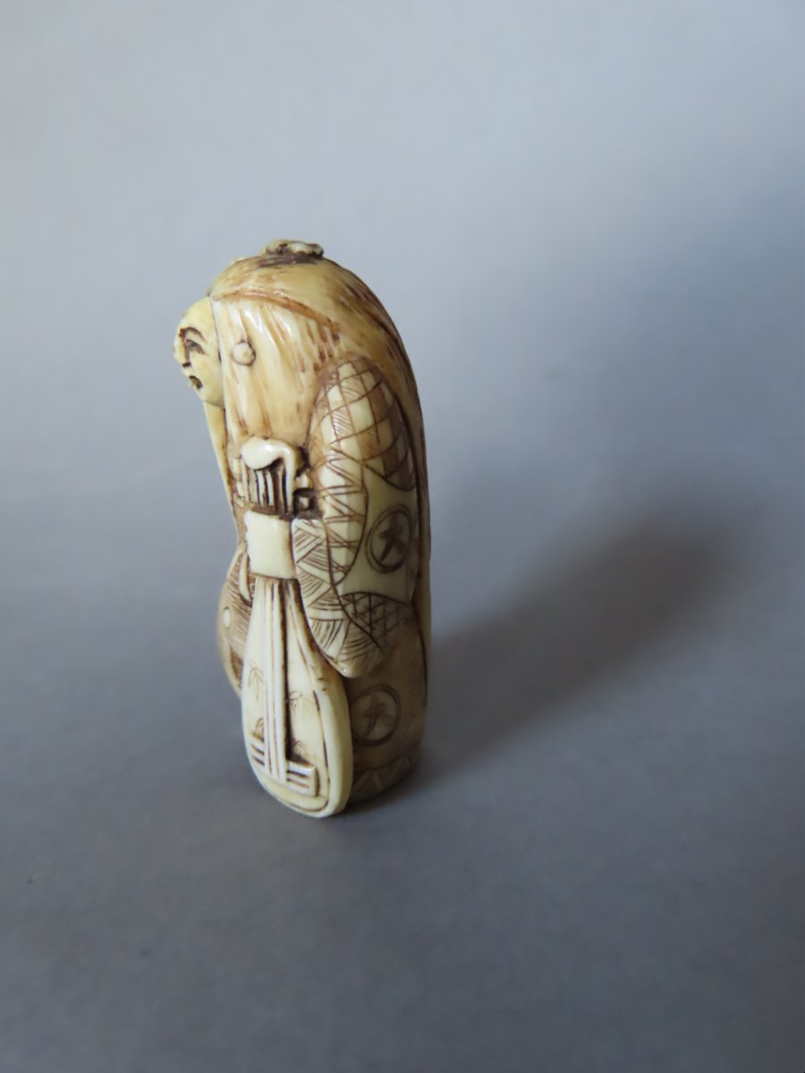 Ivory Netsuke. The Hannya Witch As A Musician. Signed Mitsuyuki. Meiji Period, Japan (1868–1912)-photo-2