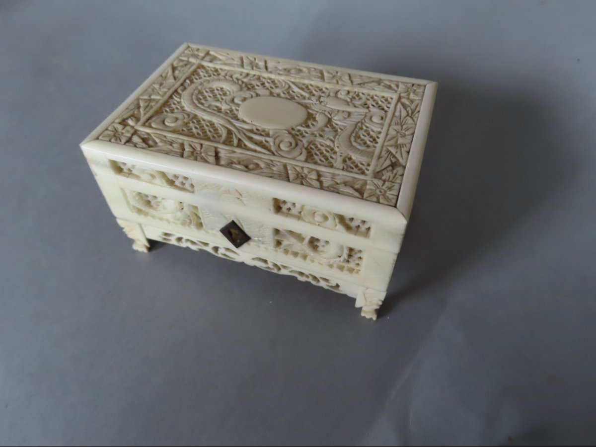 Ivory Box. China, 1920s–1930s.-photo-3