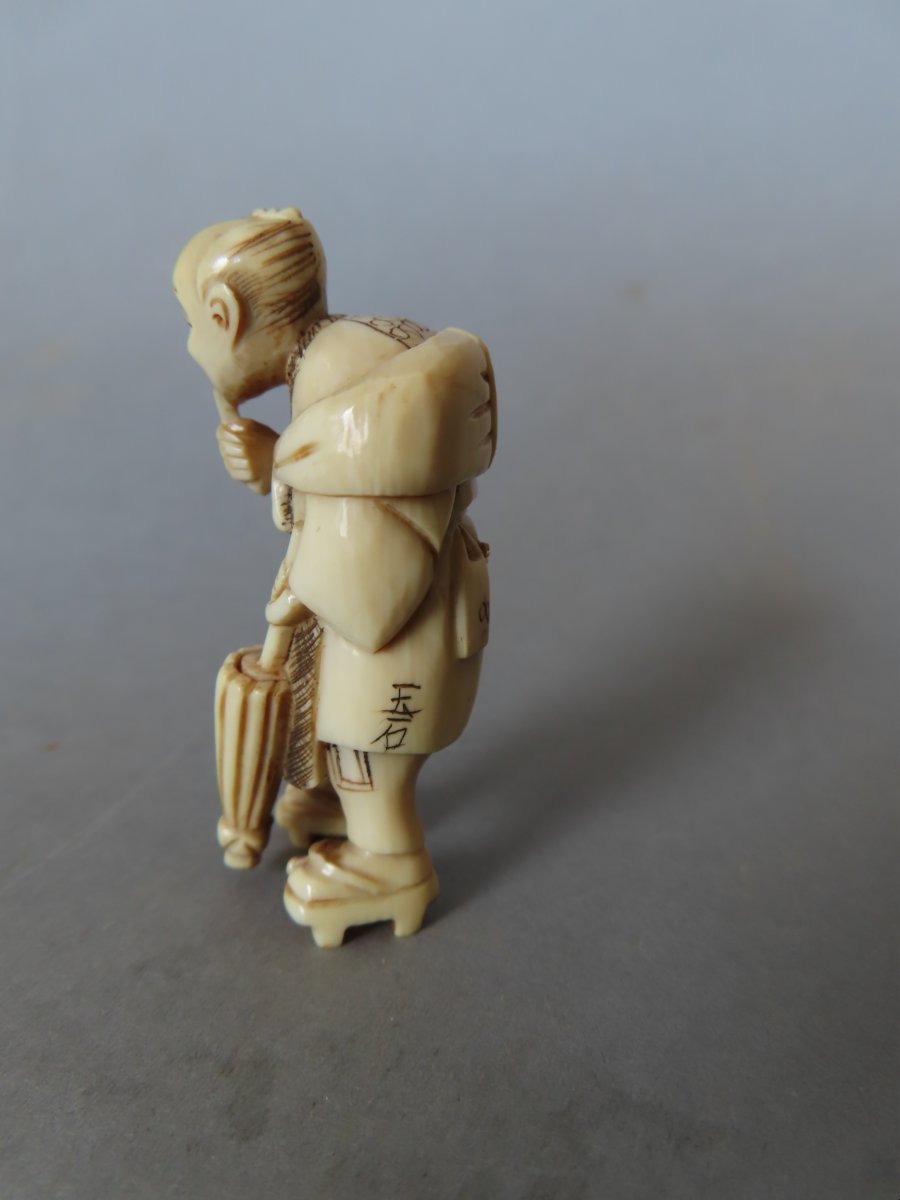 Ivory Netsuke. The Kiseru Smoker. Meiji Period, Japan (1868–1912)-photo-2
