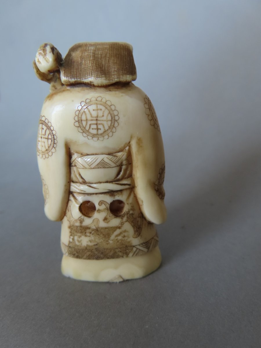 Ivory Netsuke. An Old Man Fishing For Longevity. Meiji Period, Japan (1868–1912)-photo-3