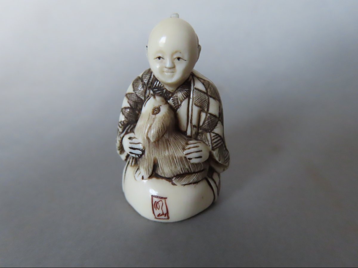 Ivory Netsuke.  Karako And Her Puppy. Japan, Taisho Period (1912–1928)
