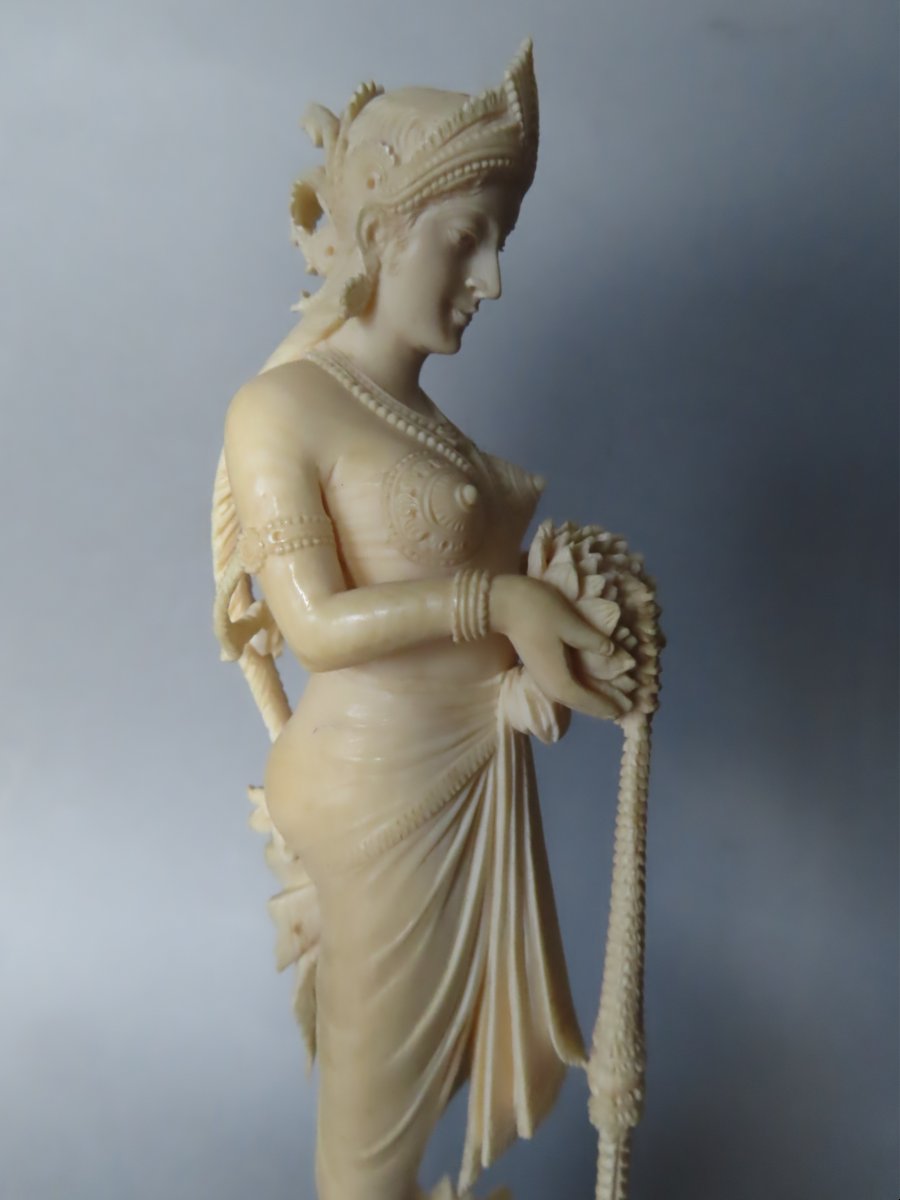 Indian Deity. India, 1920–30.-photo-2