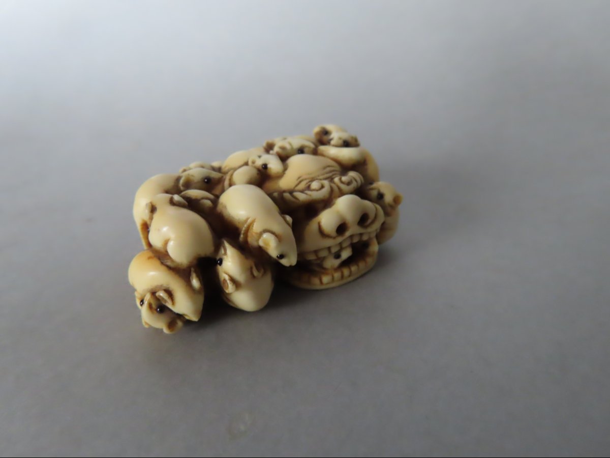Ivory Netsuke. Rat Invasion. Signed Masamitsu, Edo School. Meiji Period, Japan.-photo-2