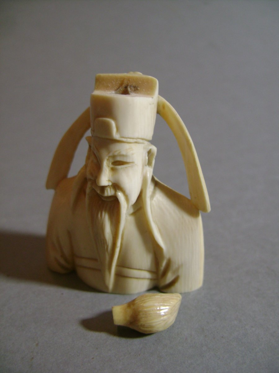 Ivory Snuff Bottle-photo-2