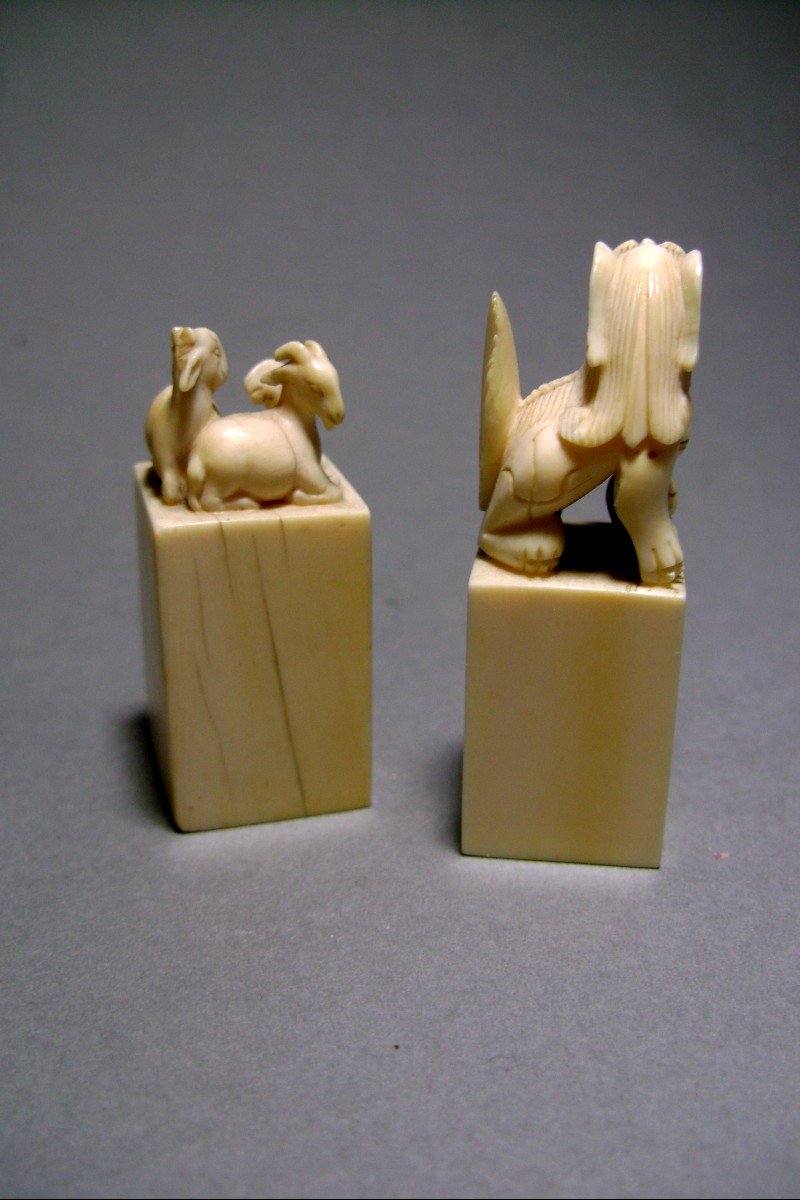 Two Ivory Seals. China Early Twentieth.-photo-4