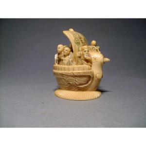 Ivory Netsuke. The Takarabune. Japan Taisho Period (1912-1928)