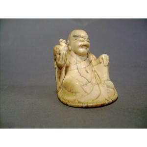 Okimono In Ivory. Buddha And The Bird. China Early 19th Century
