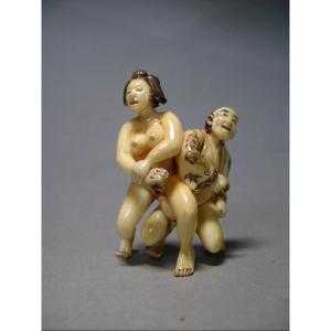 Erotic Netsuke In Ivory. Couple. Japan Taisho Period (1912-1928)