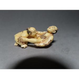 Erotic Netsuke In Marine Ivory. Curiosa. Japan, Taisho Period (1912-1928).