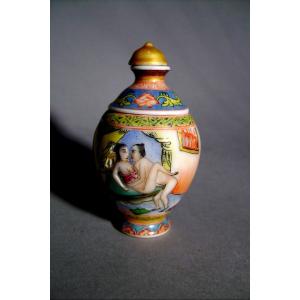 Double Body Porcelain Snuff Bottle, Erotic. China Early Twentieth