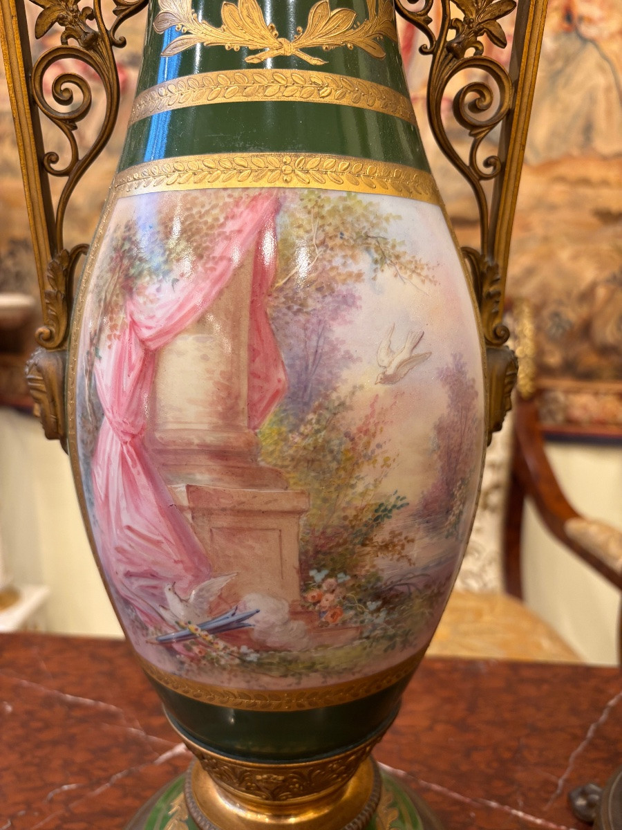 Paire de vases de style Empire en porcelaine de sèvres et bronze, XIXᵉ siècle-photo-5