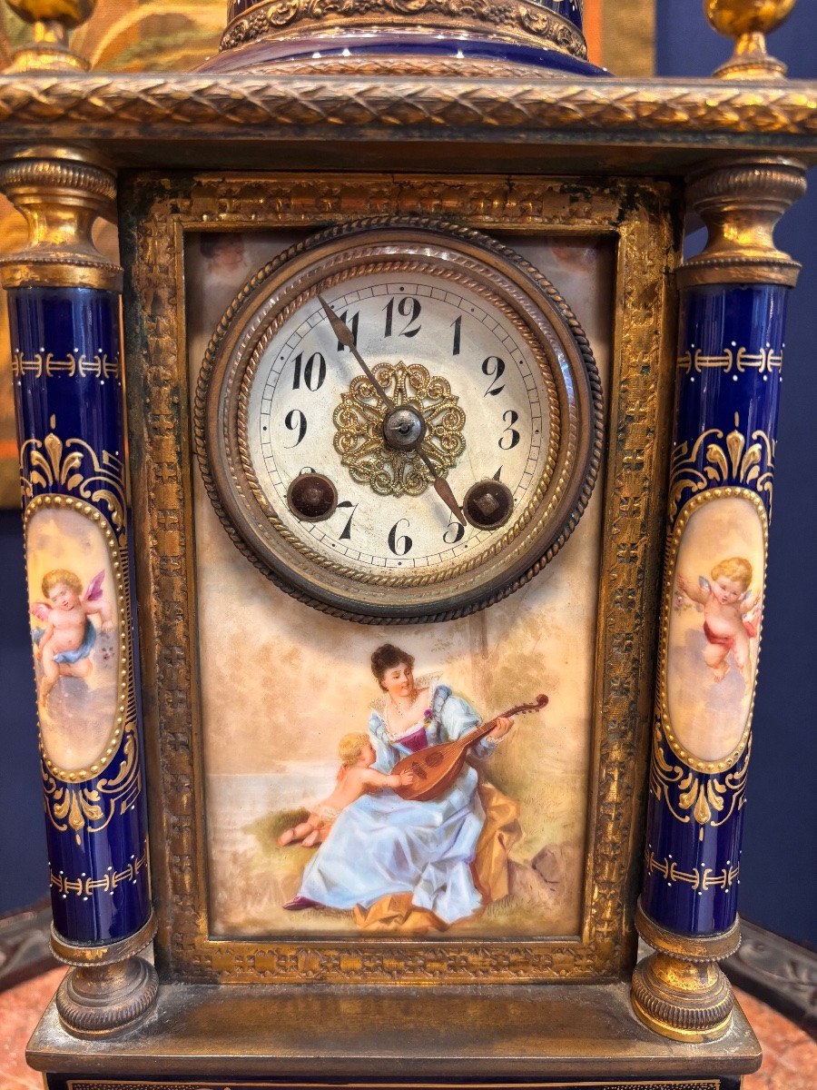 XIXe, Pendule en porcelaine de Vienne-photo-3