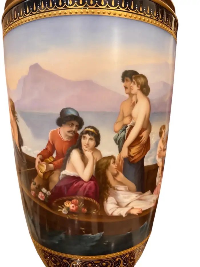 Pair Of Large Vienna Porcelain Covered Vases, 19th Century-photo-1