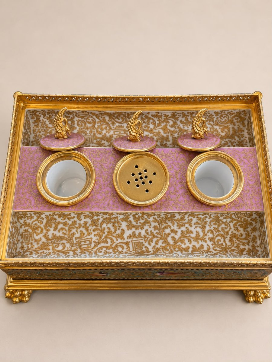  Encrier de bureau en porcelaine dans le goût de Sèvres , XIXe siècle -photo-4
