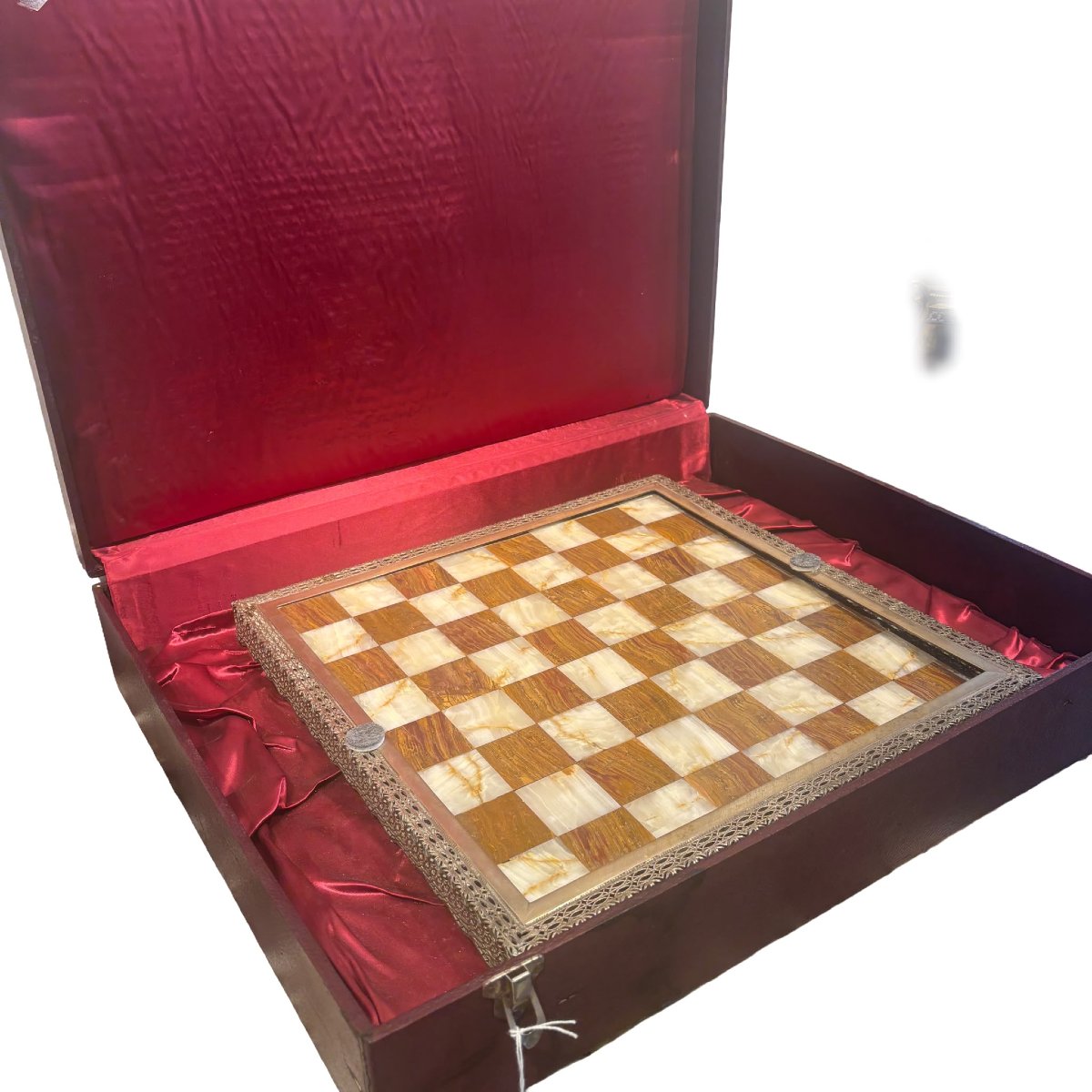 Jeu d'échecs en argent et vermeil dans son coffret de voyage. -photo-3