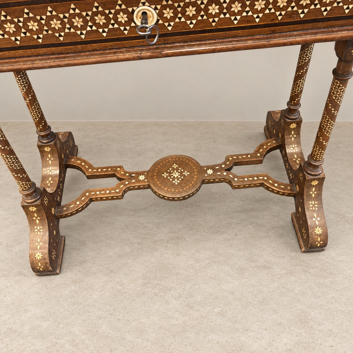19th-century Indo-portuguese Inlaid Desk And Matching Chair-photo-4