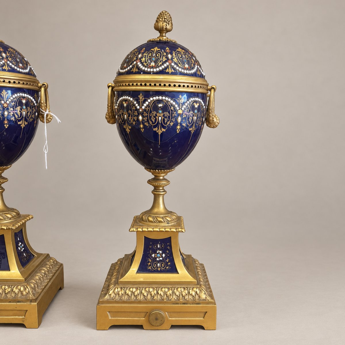 Pair Of Lidded Vases In Cobalt Blue And Gilded Bronze-photo-1
