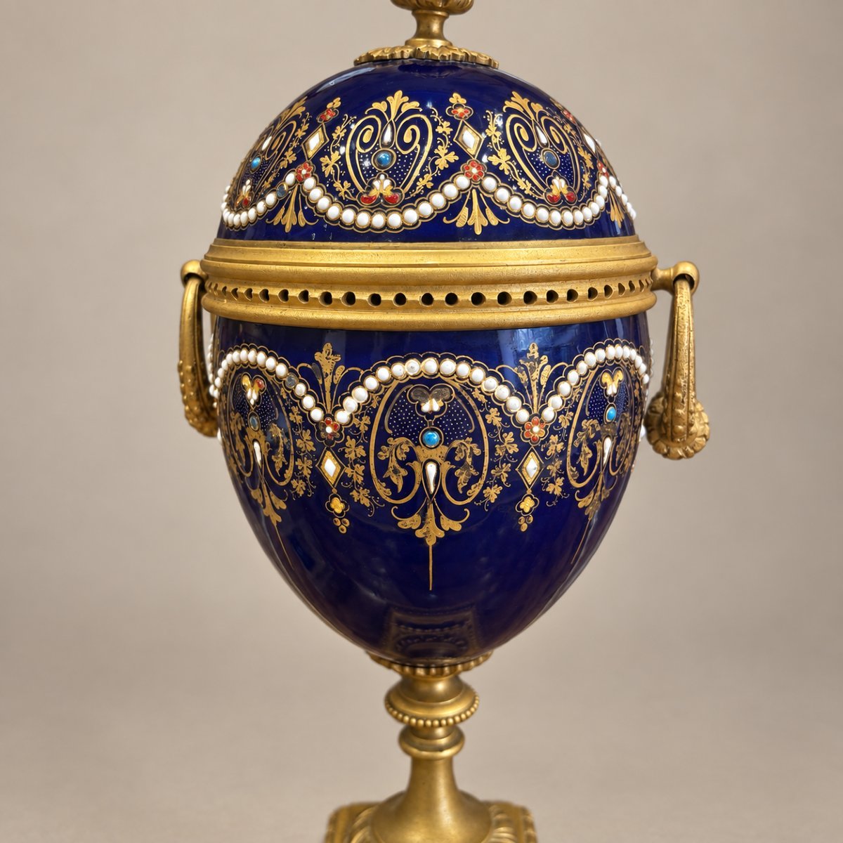 Pair Of Lidded Vases In Cobalt Blue And Gilded Bronze-photo-3