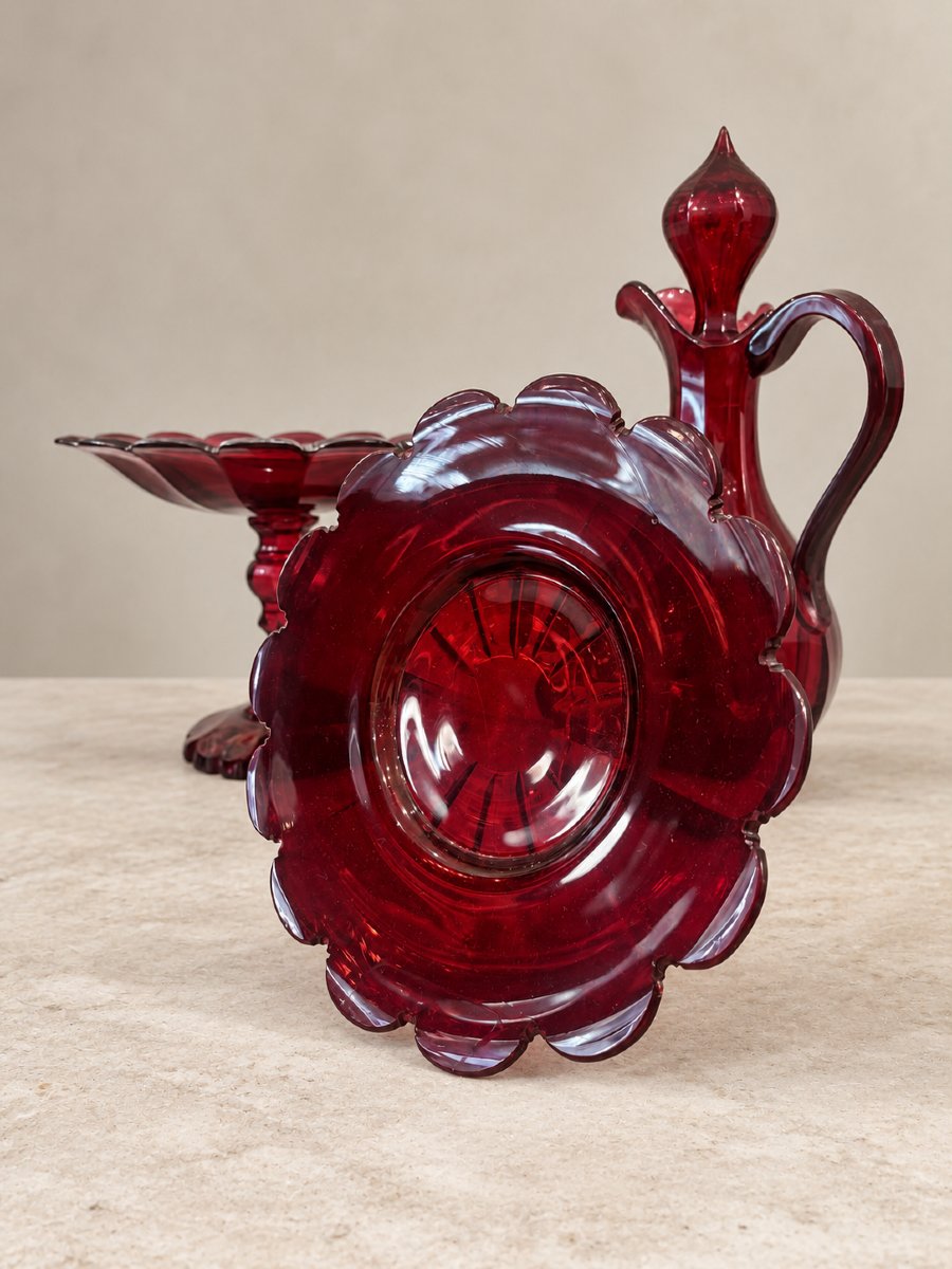 Important Ruby-colored Glass Dessert Service -photo-1
