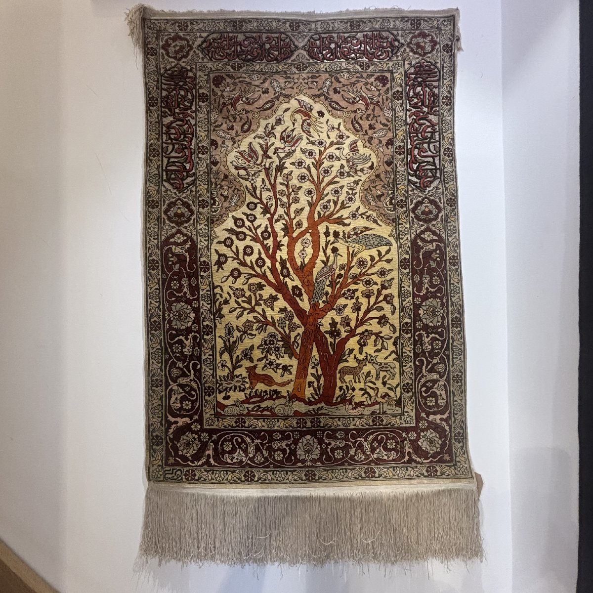Tapis à l’arbre de vie et inscriptions,  Hereke.-photo-2