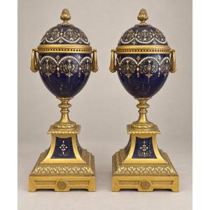 Pair Of Lidded Vases In Cobalt Blue And Gilded Bronze